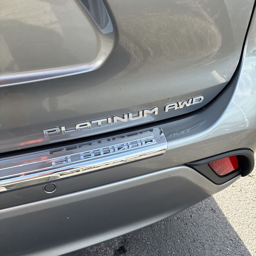 2025 Toyota Highlander Platinum