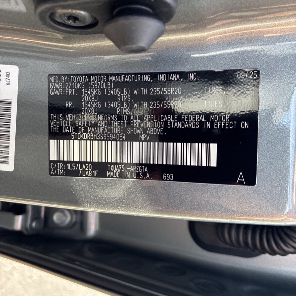 2025 Toyota Highlander Platinum