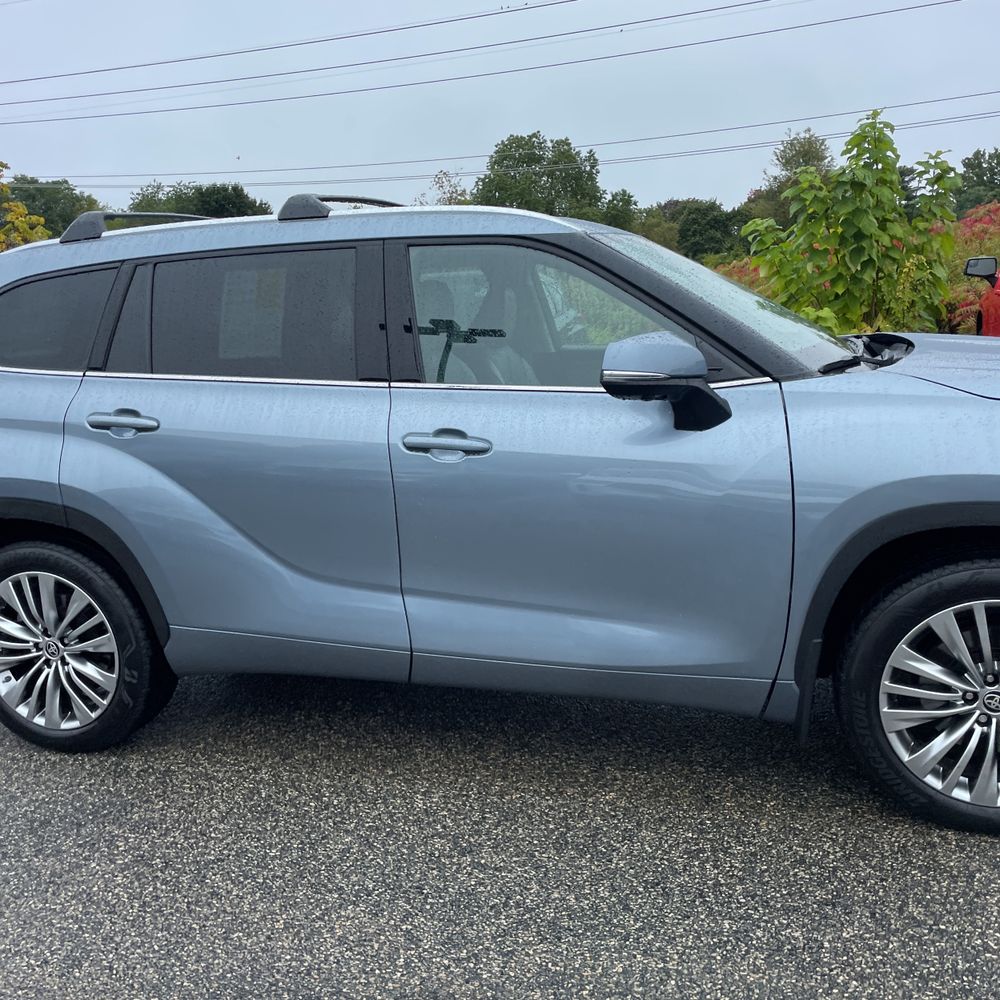 2024 Toyota Highlander Platinum