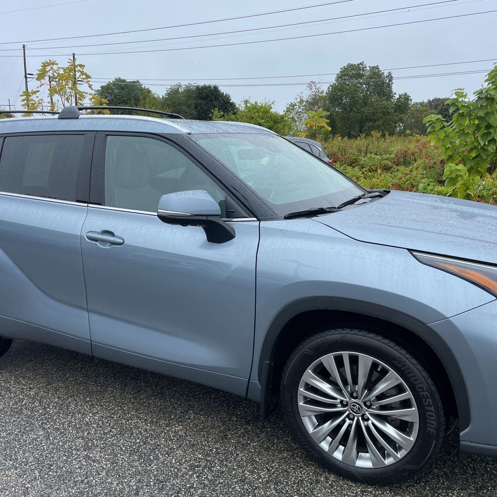 2024 Toyota Highlander Platinum