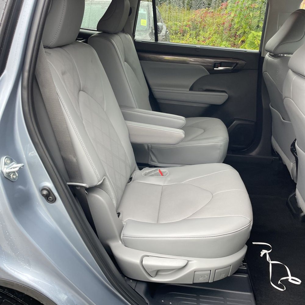 2024 Toyota Highlander Platinum