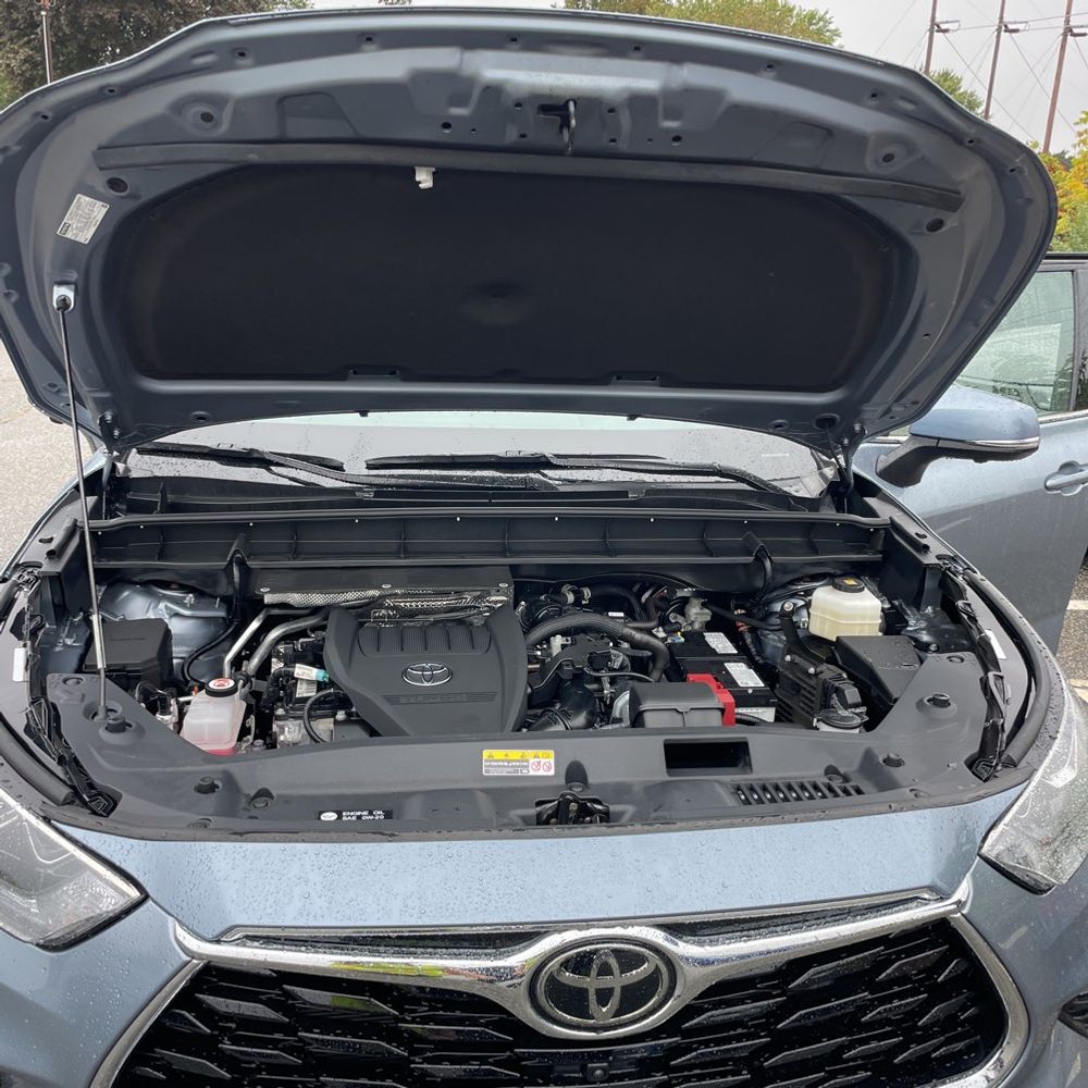 2024 Toyota Highlander Platinum