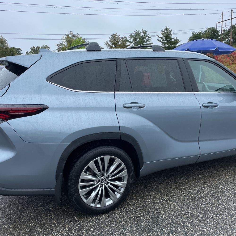 2024 Toyota Highlander Platinum