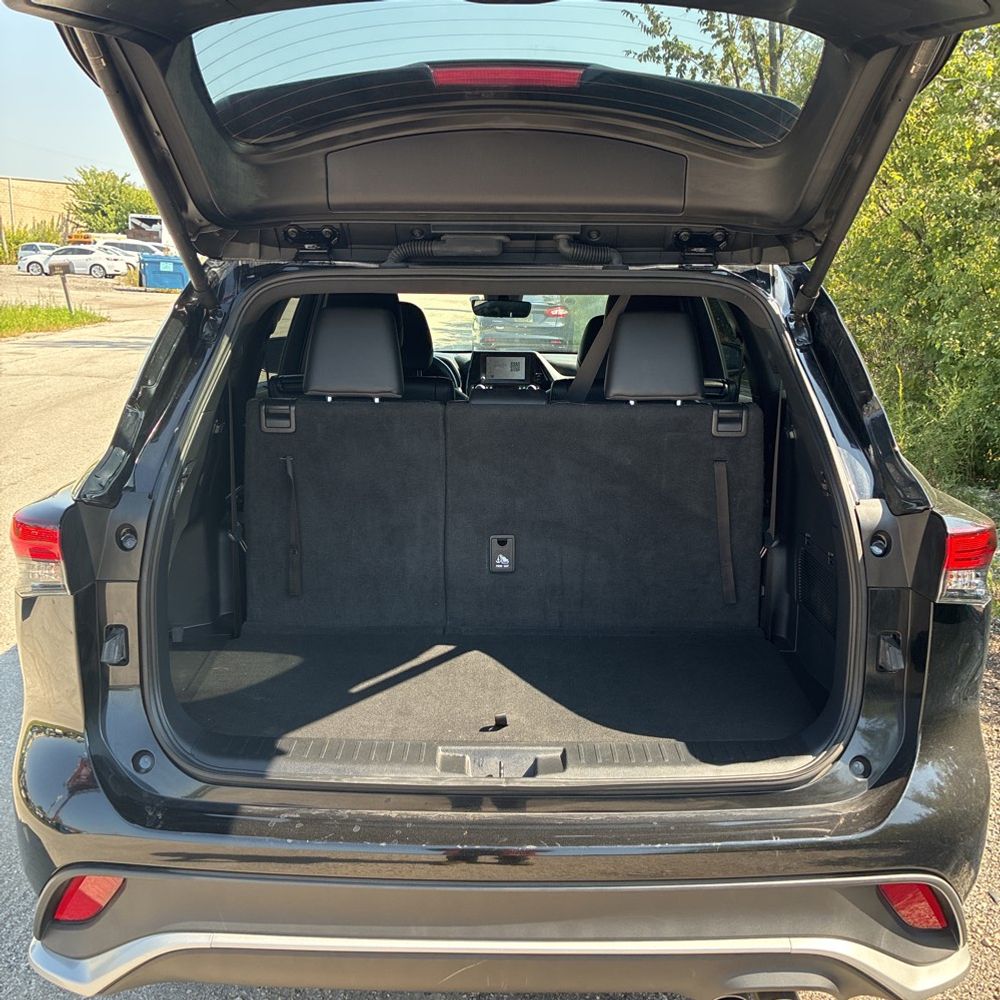 2025 Toyota Highlander XSE