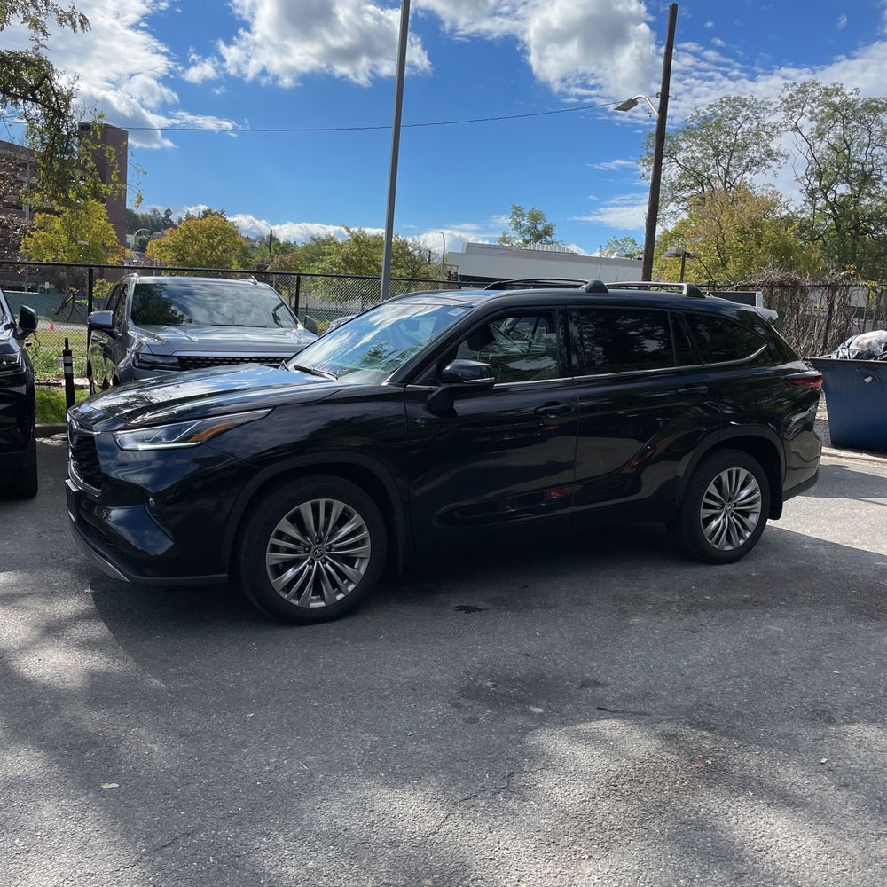 2024 Toyota Highlander Platinum