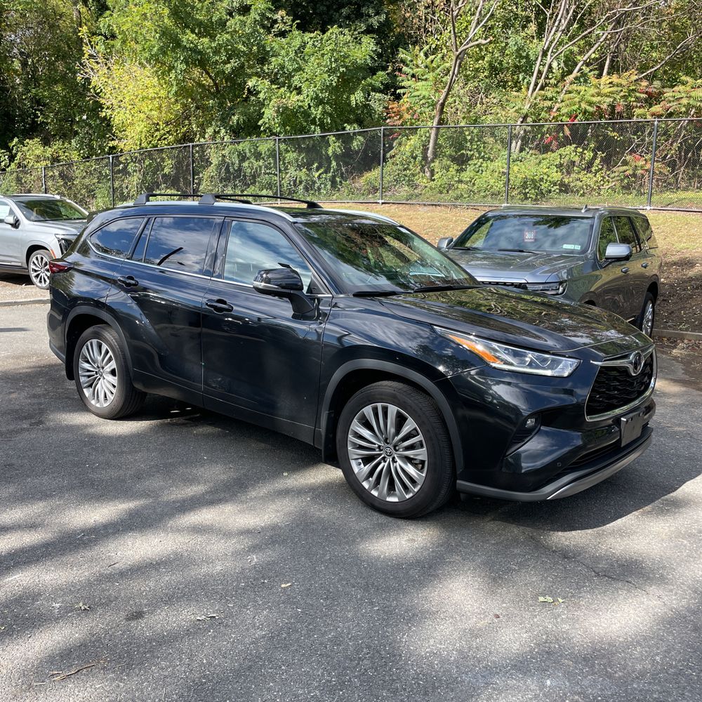 2024 Toyota Highlander Platinum