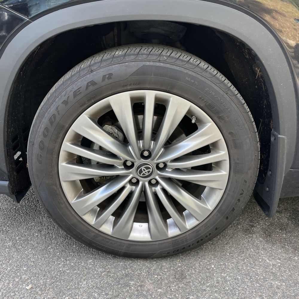2024 Toyota Highlander Platinum