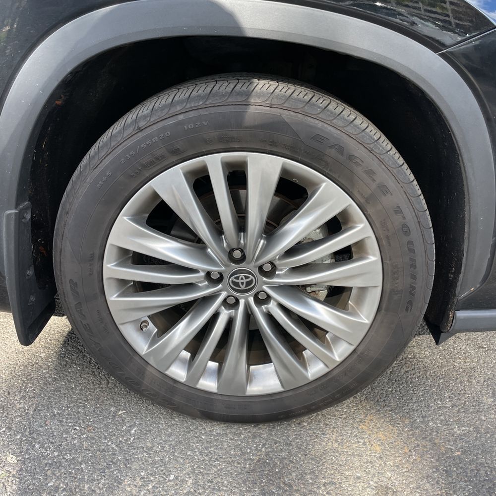 2024 Toyota Highlander Platinum
