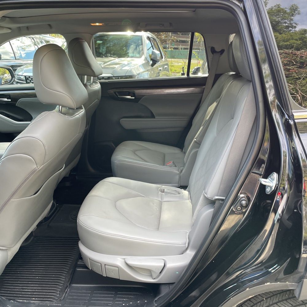 2024 Toyota Highlander Platinum