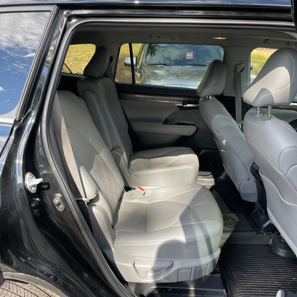 2024 Toyota Highlander Platinum