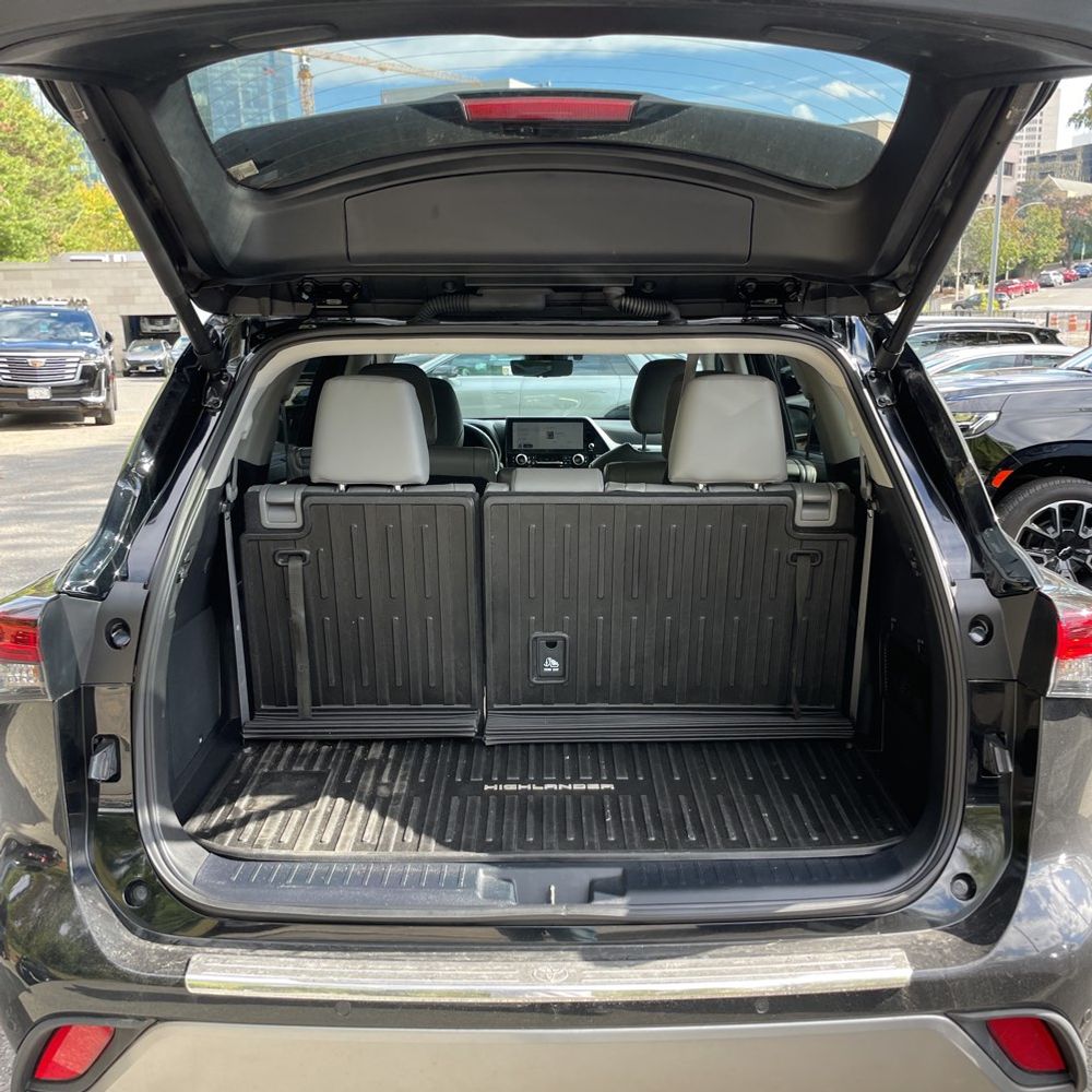 2024 Toyota Highlander Platinum