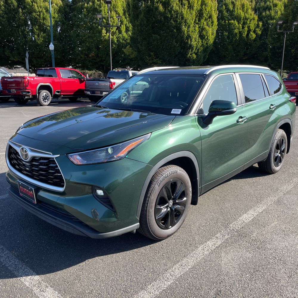 2024 Toyota Highlander XLE