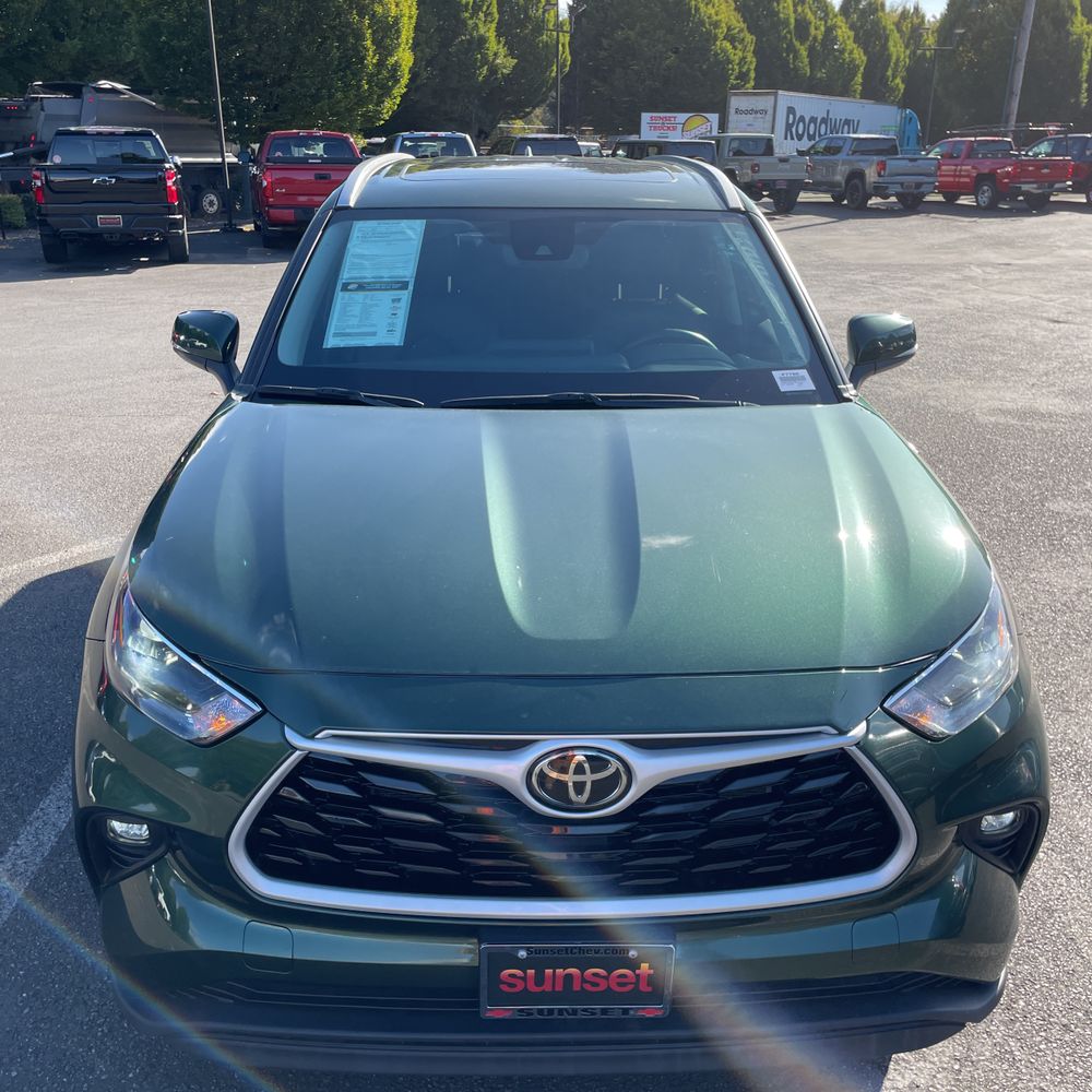 2024 Toyota Highlander XLE