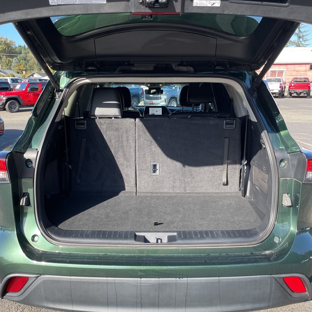 2024 Toyota Highlander XLE