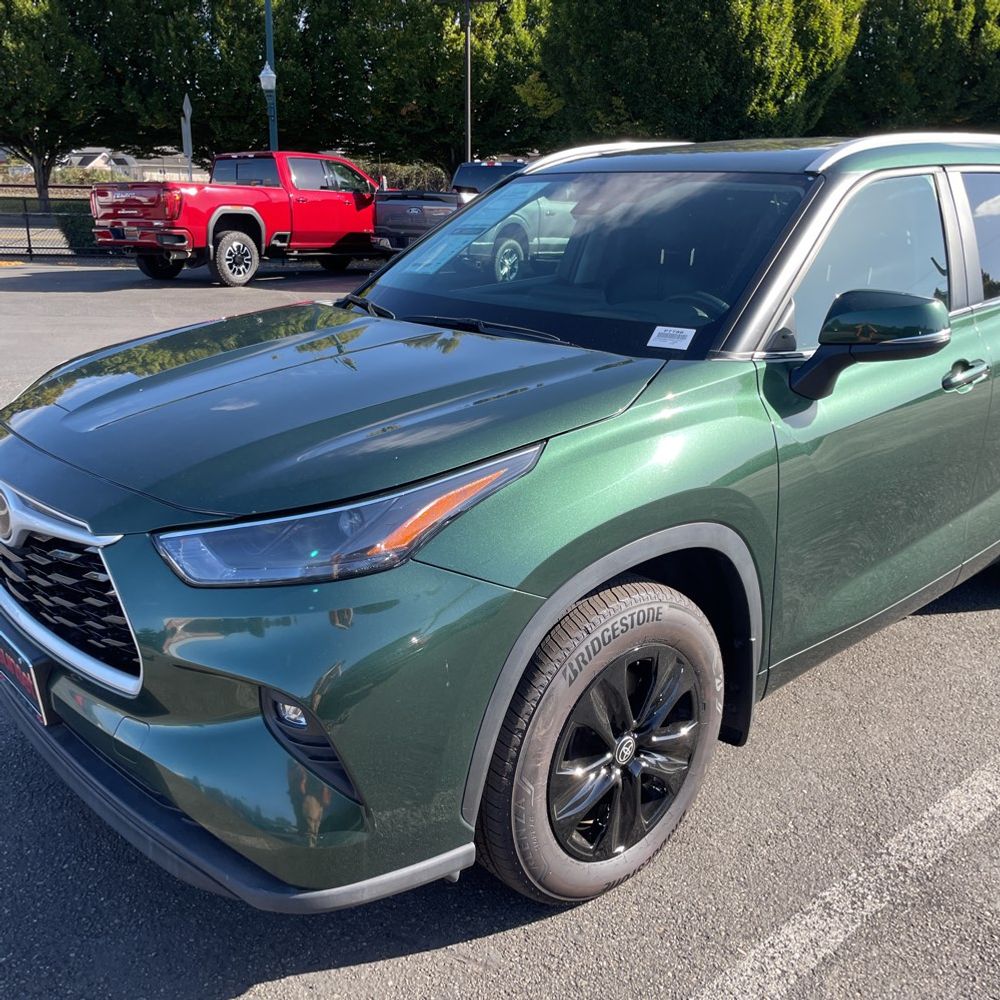2024 Toyota Highlander XLE