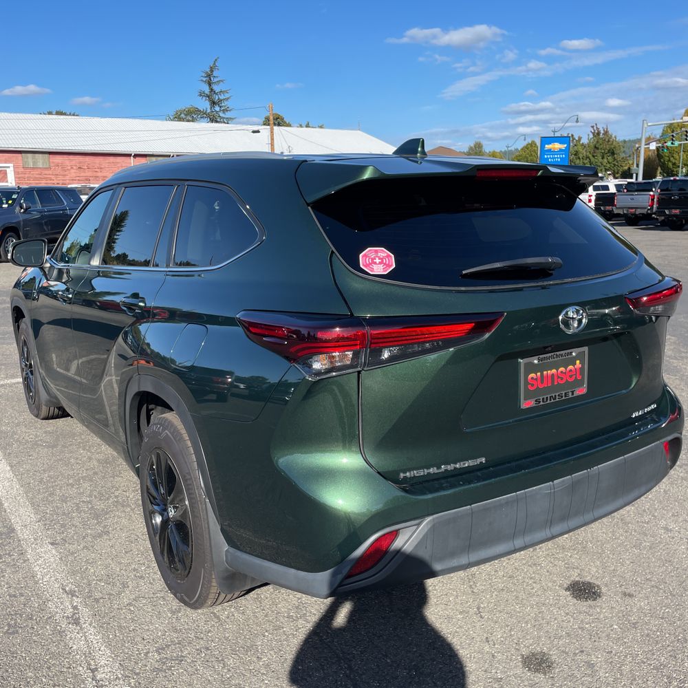 2024 Toyota Highlander XLE