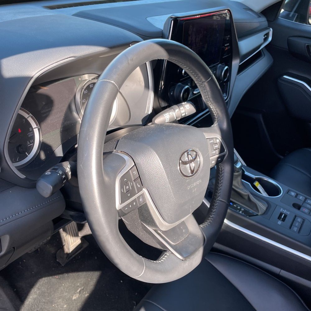 2024 Toyota Highlander XLE