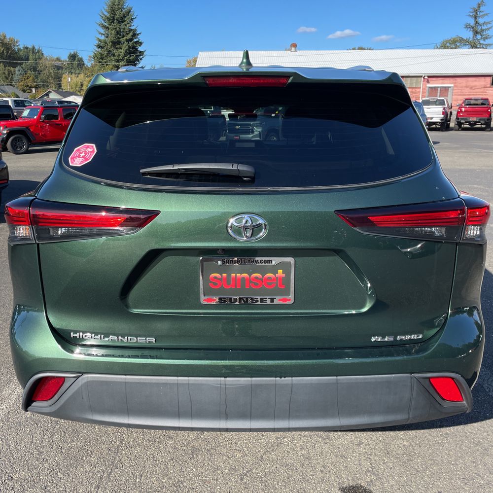 2024 Toyota Highlander XLE