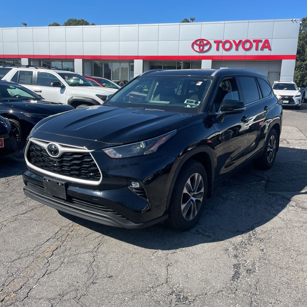 2024 Toyota Highlander XLE