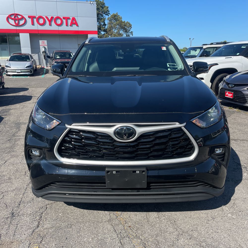 2024 Toyota Highlander XLE