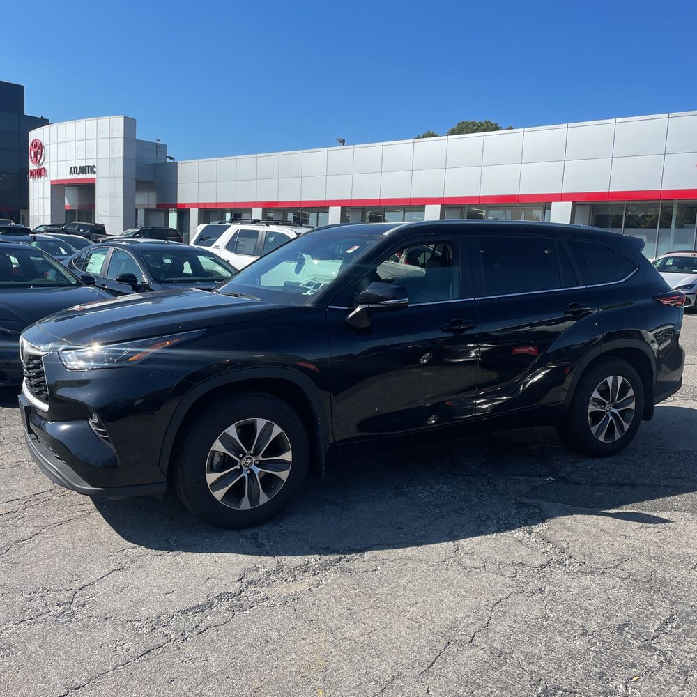 2024 Toyota Highlander XLE