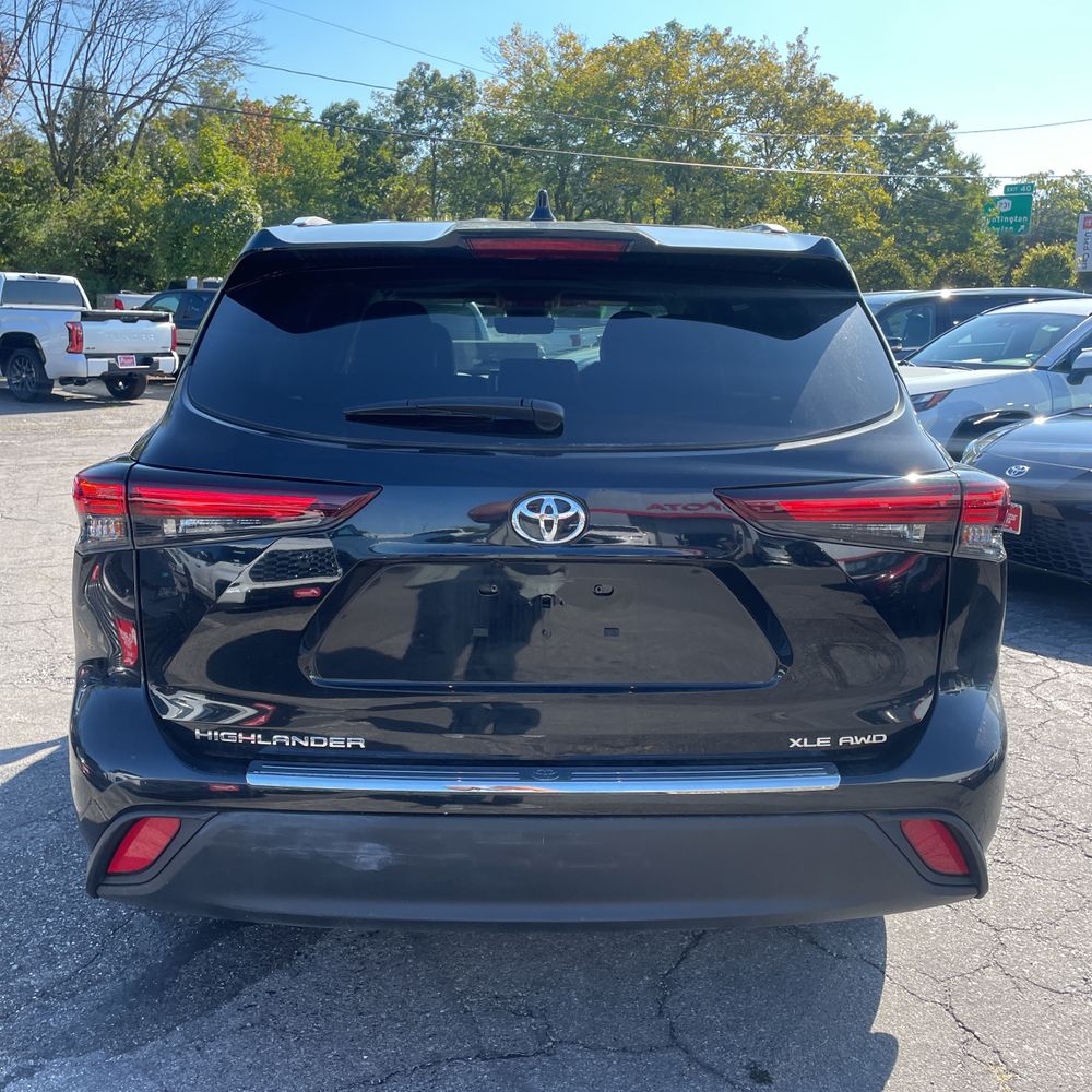 2024 Toyota Highlander XLE