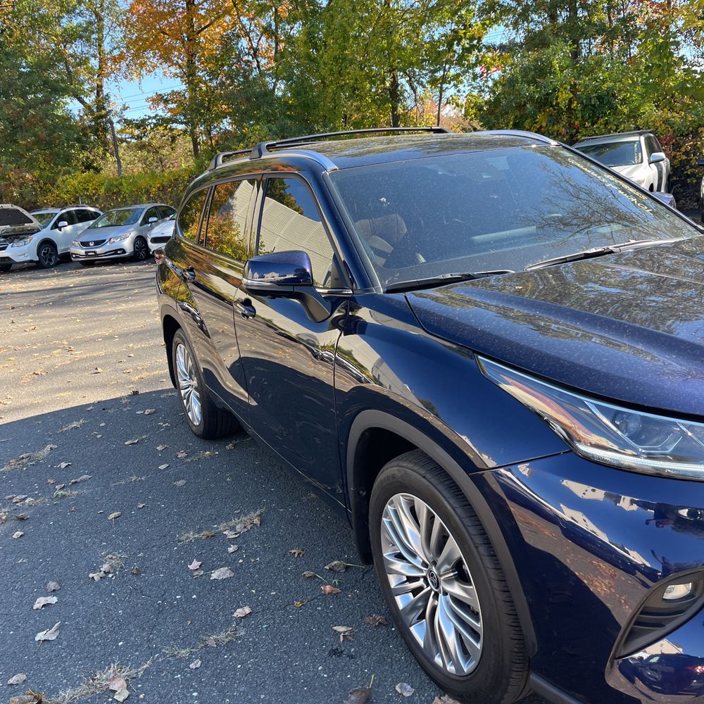 2025 Toyota Highlander Platinum