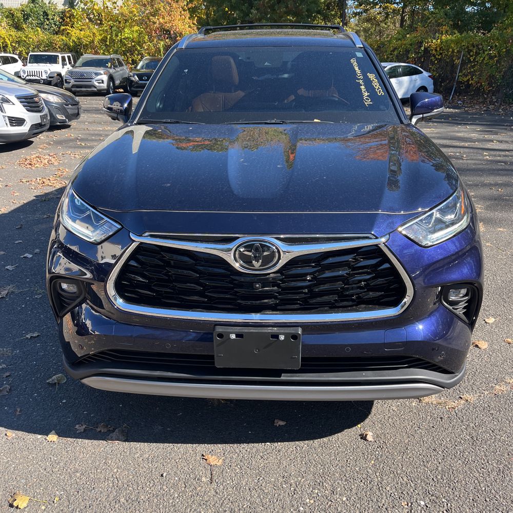 2025 Toyota Highlander Platinum