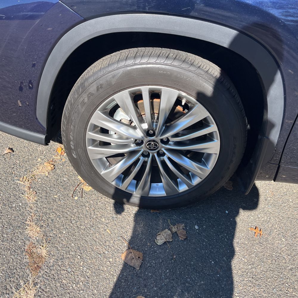 2025 Toyota Highlander Platinum