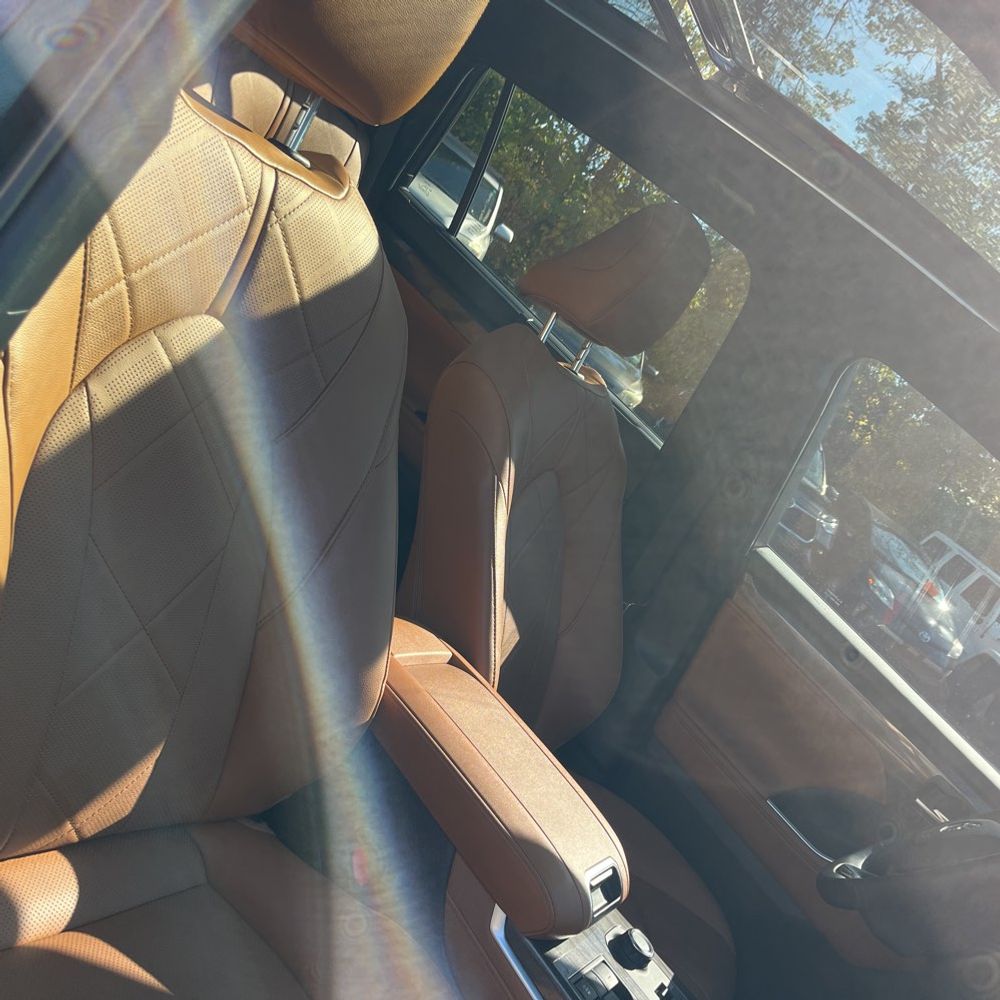 2025 Toyota Highlander Platinum