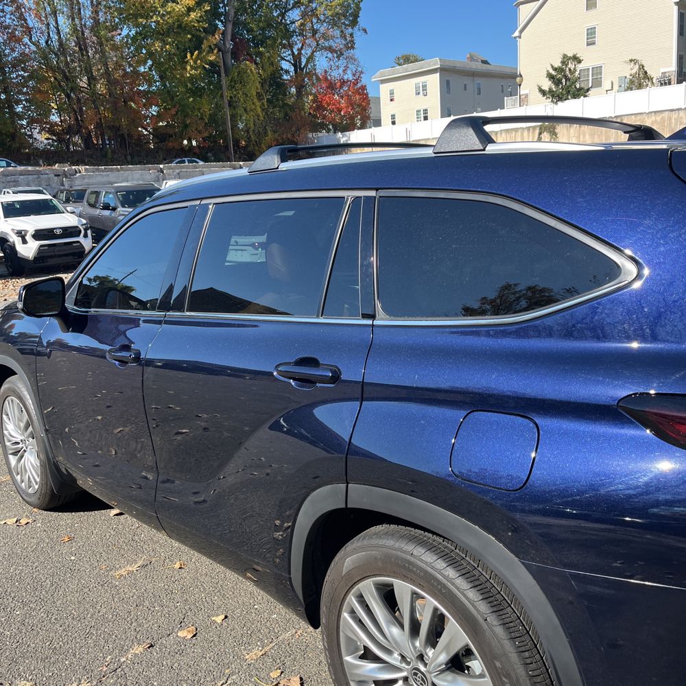 2025 Toyota Highlander Platinum