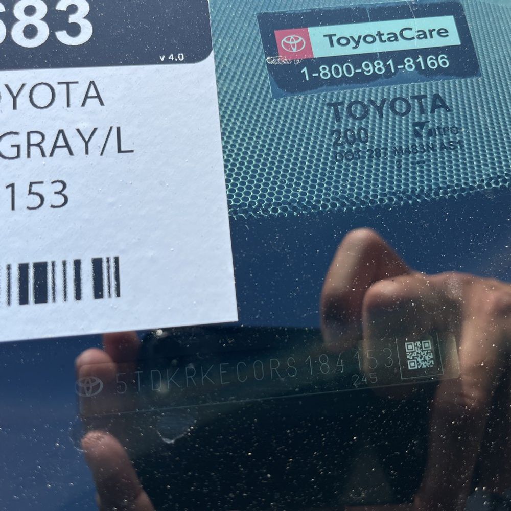 2024 Toyota Sienna Hyb LE