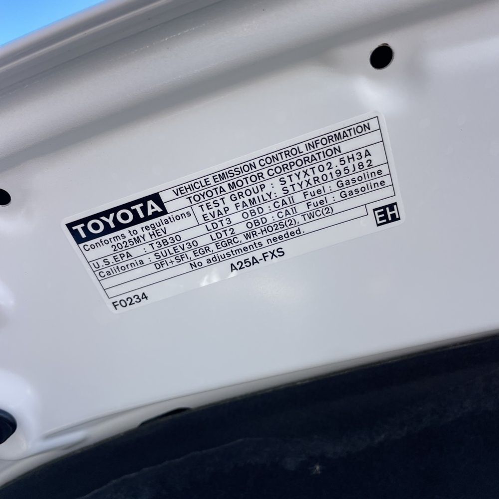 2025 Toyota Sienna LE 8-Passenger