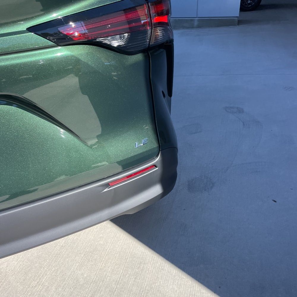 2025 Toyota Sienna LE 8-Passenger