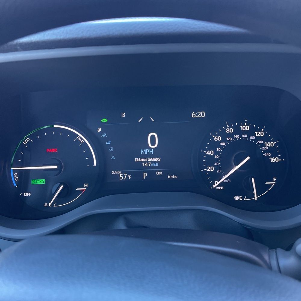2025 Toyota Sienna LE 8-Passenger