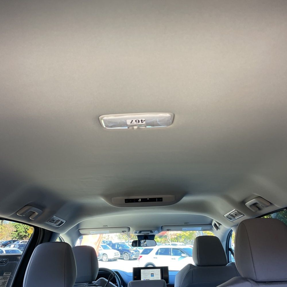 2025 Toyota Sienna LE 8-Passenger