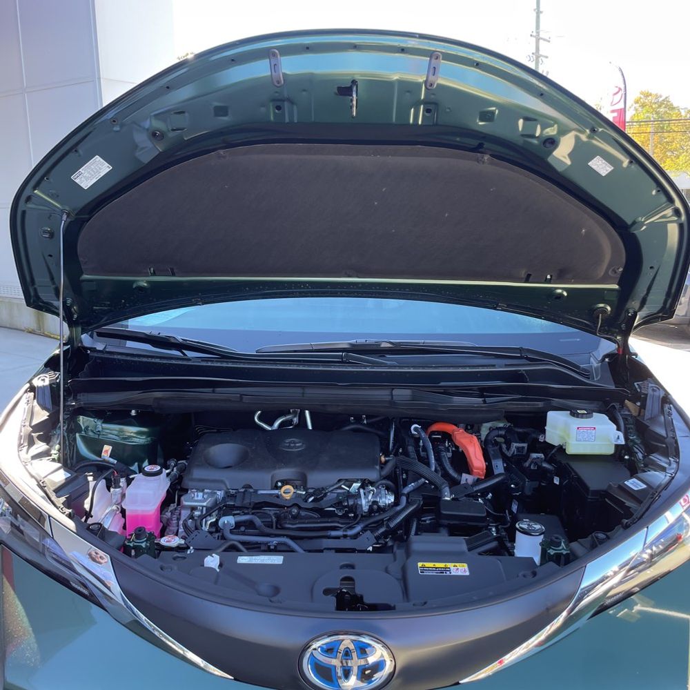 2025 Toyota Sienna LE 8-Passenger