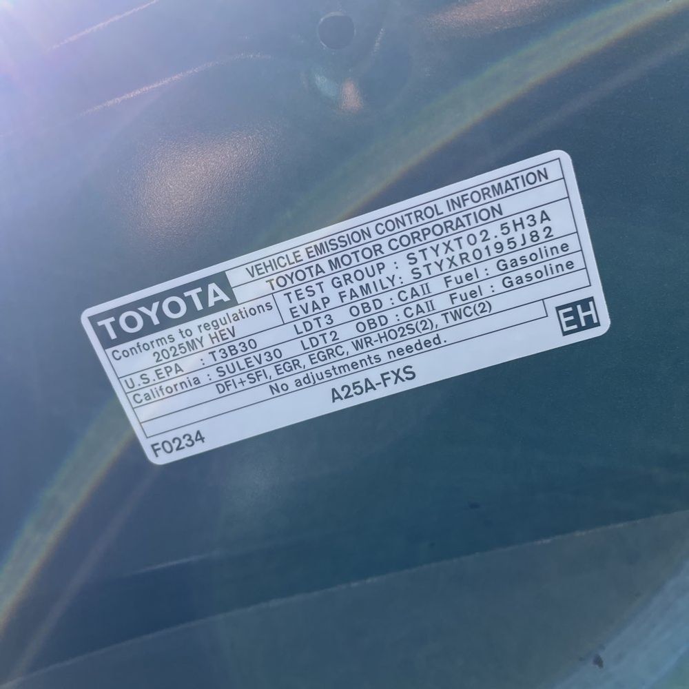 2025 Toyota Sienna LE 8-Passenger