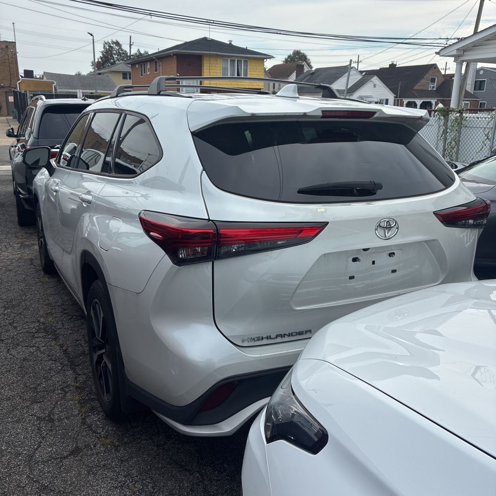 2022 Toyota Highlander XSE