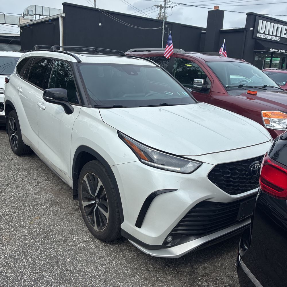 2022 Toyota Highlander XSE
