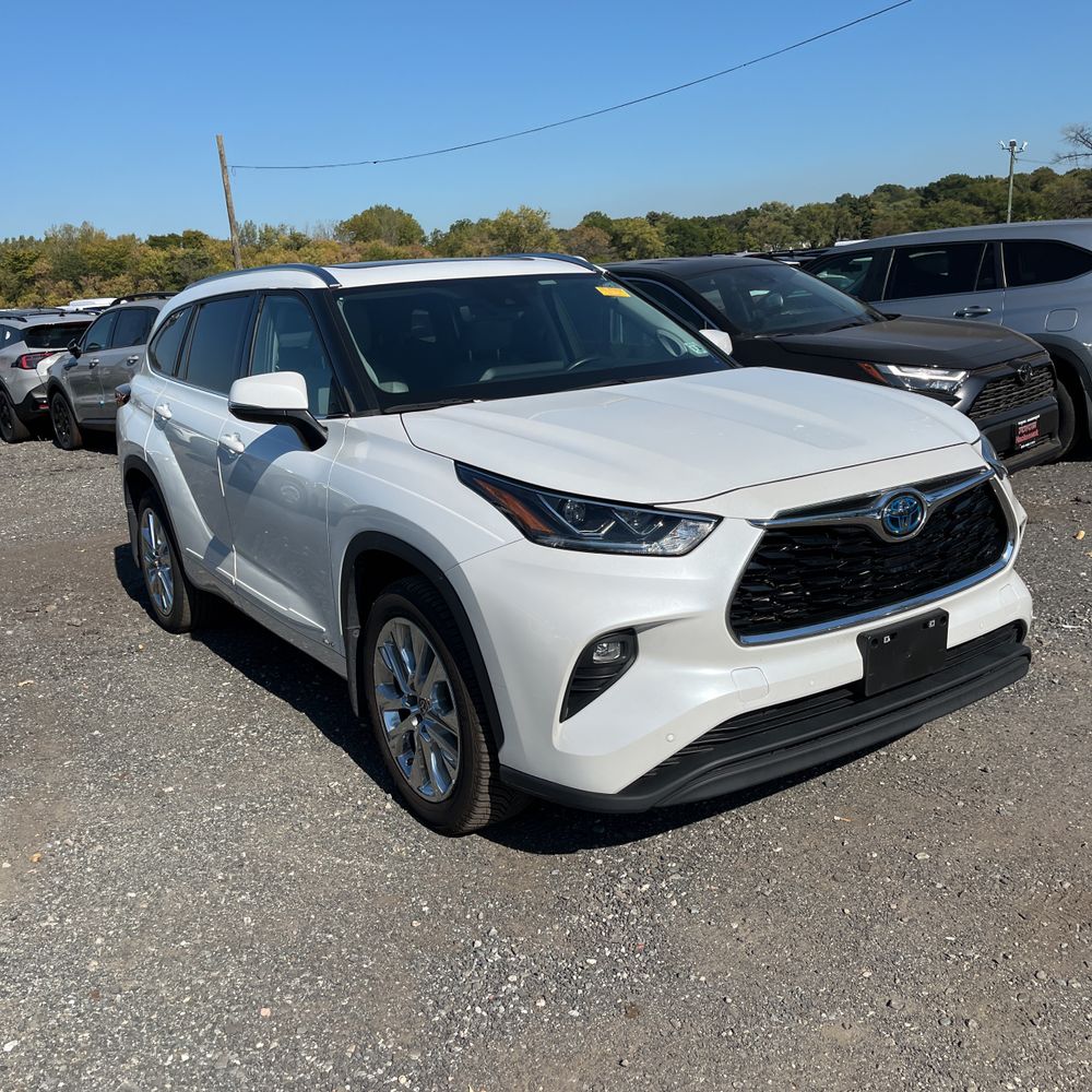 2023 Toyota Highlander Hybrid Limited