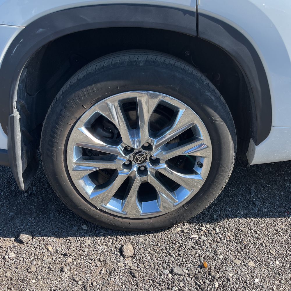 2023 Toyota Highlander Hybrid Limited