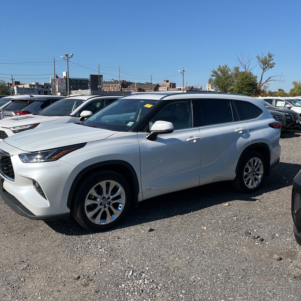 2023 Toyota Highlander Hybrid Limited