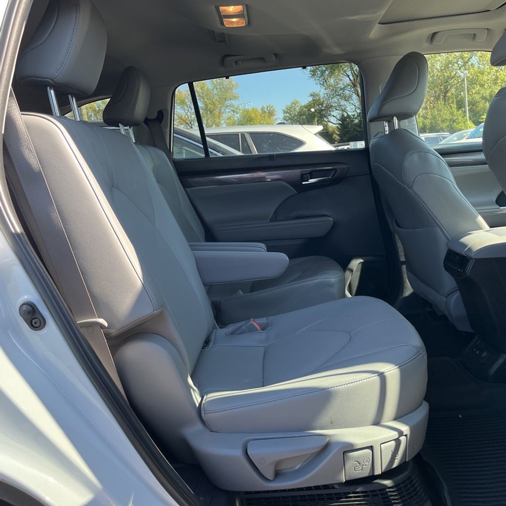 2023 Toyota Highlander Hybrid Limited