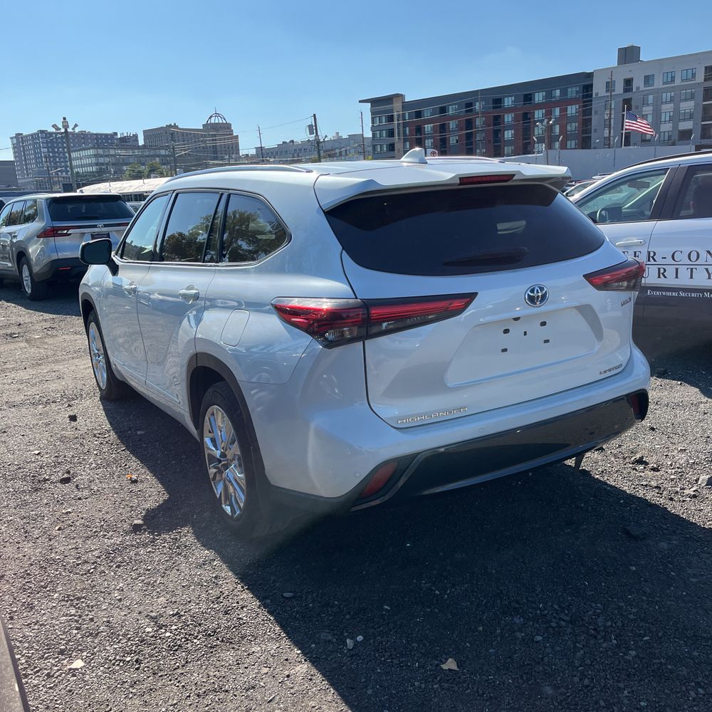 2023 Toyota Highlander Hybrid Limited