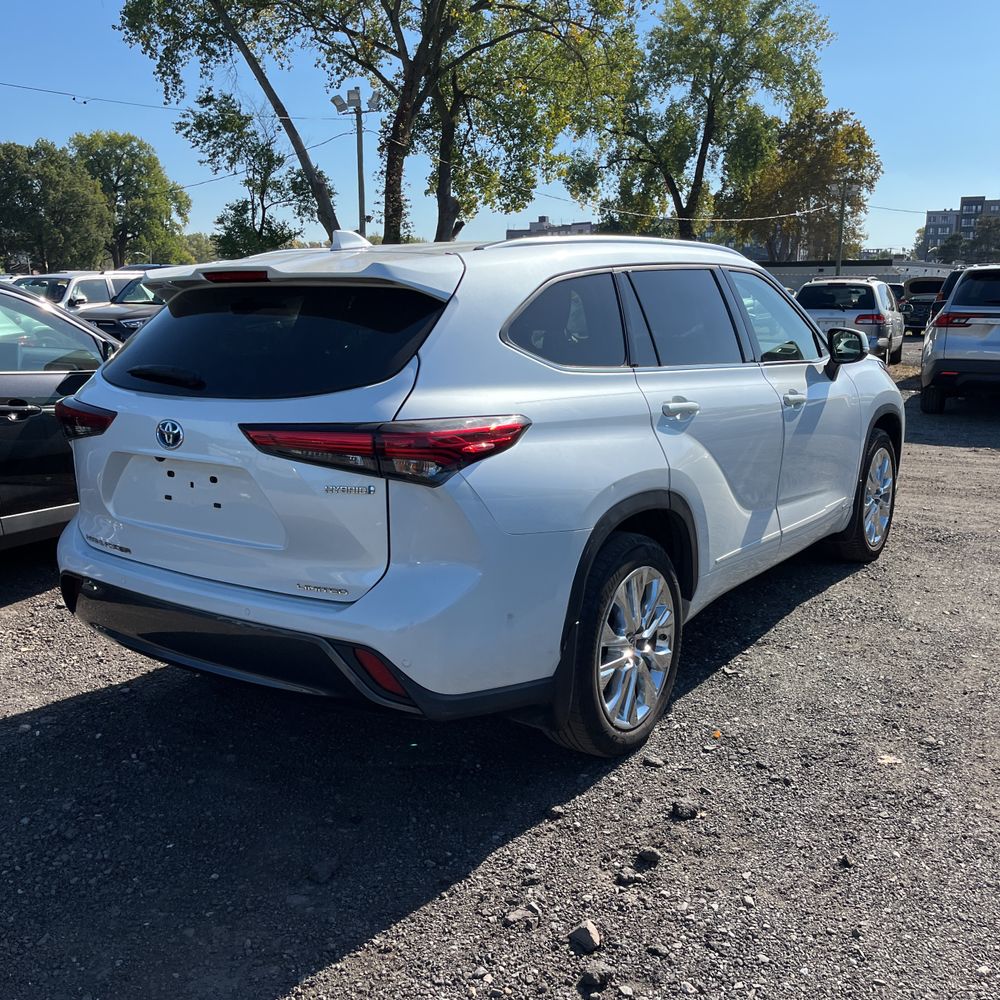 2023 Toyota Highlander Hybrid Limited