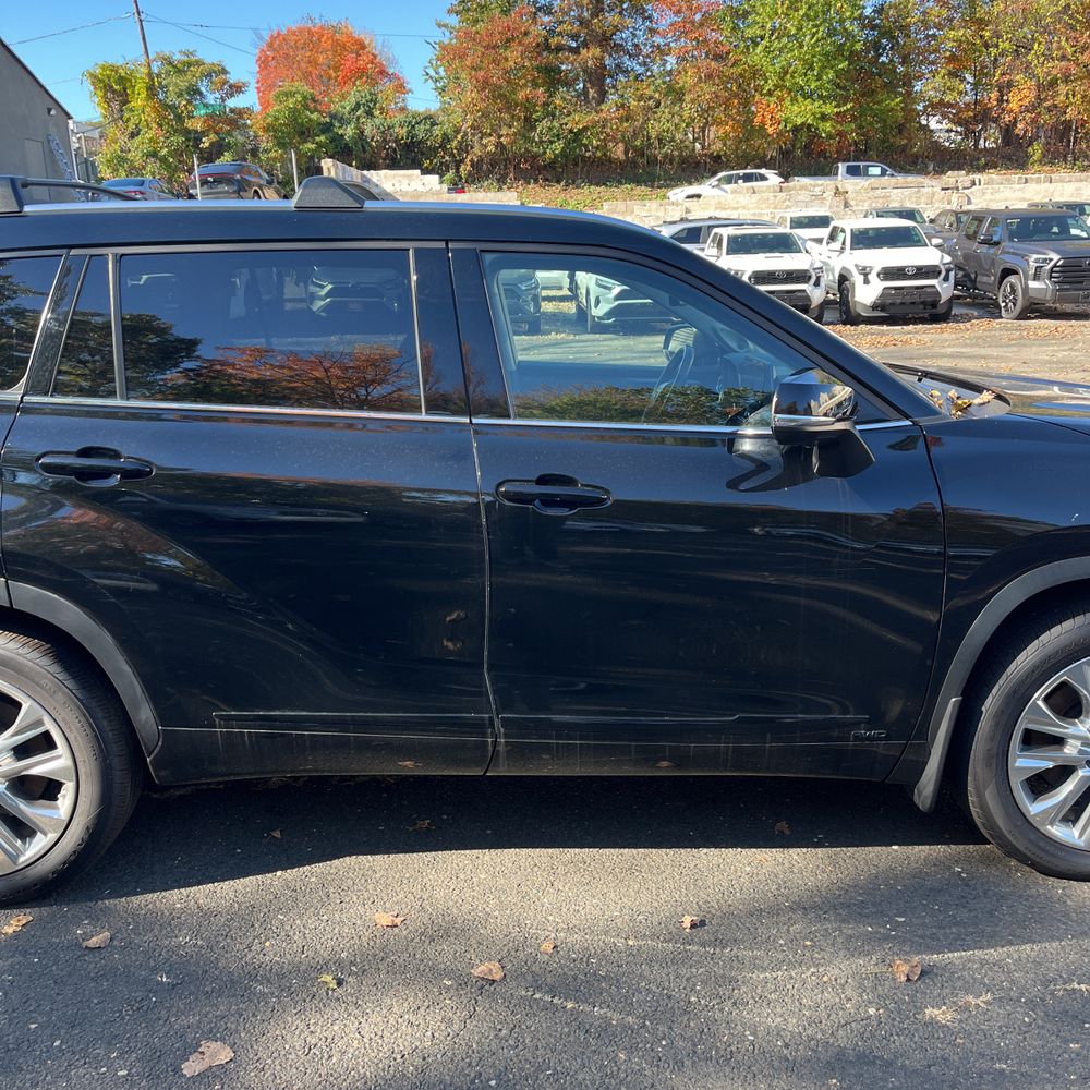 2023 Toyota Highlander Hybrid Limited