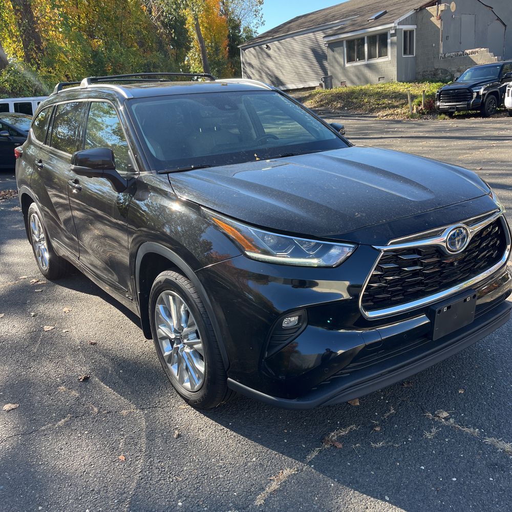 2023 Toyota Highlander Hybrid Limited
