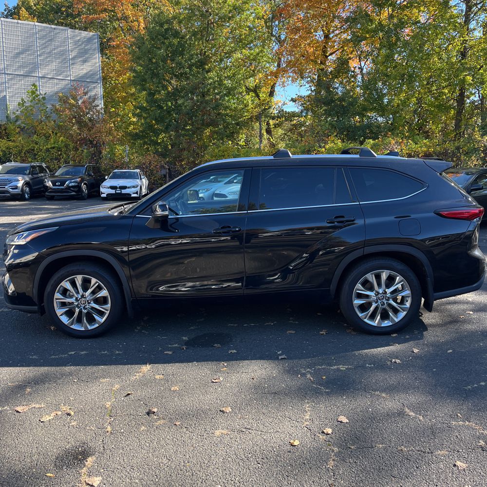 2023 Toyota Highlander Hybrid Limited
