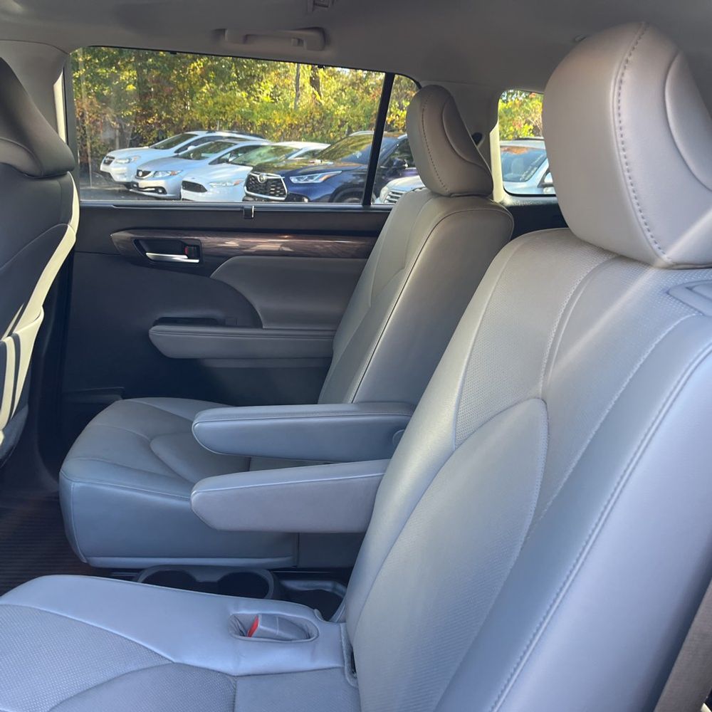 2023 Toyota Highlander Hybrid Limited